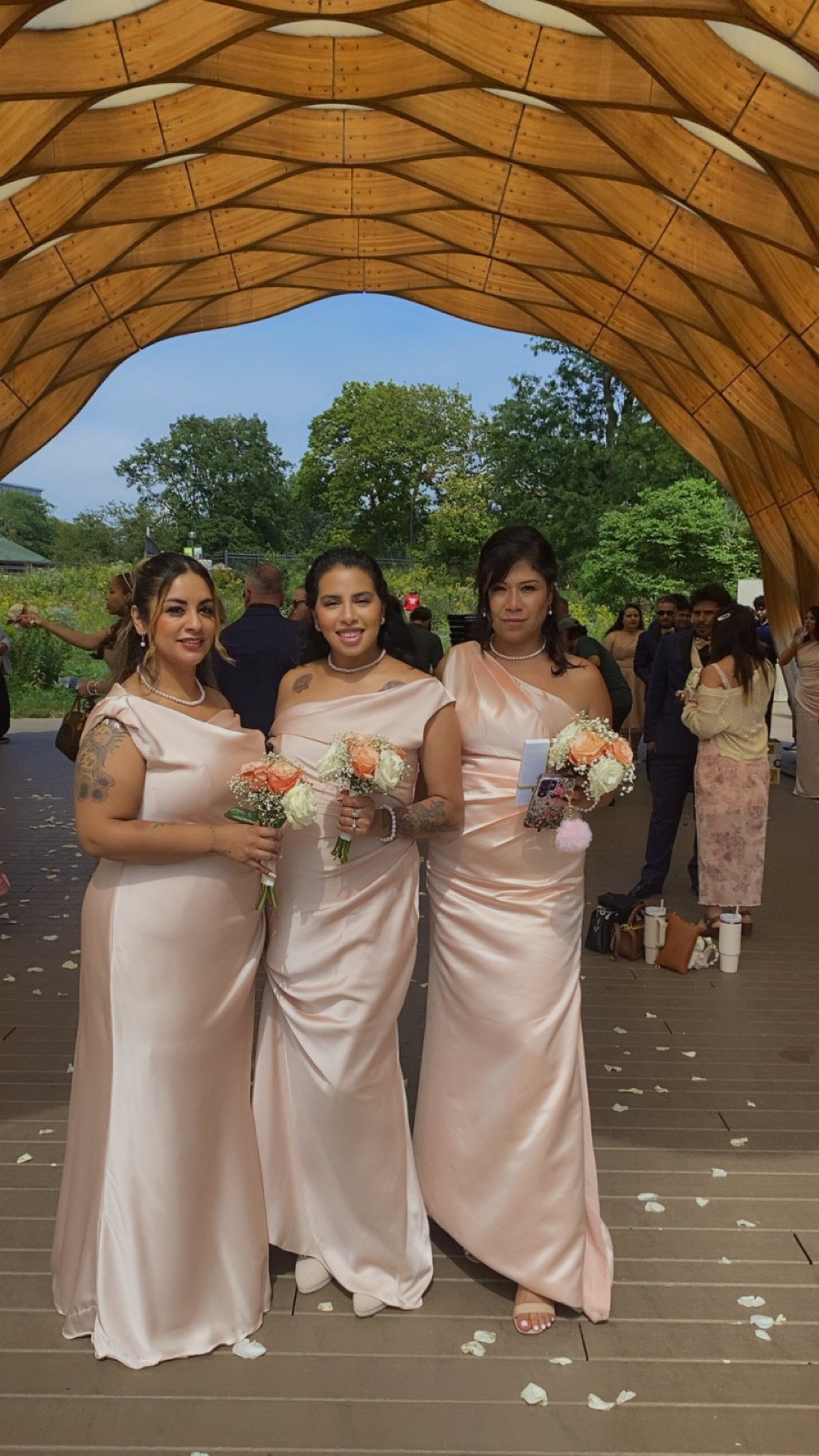 Shared wedding photo by Nayeli