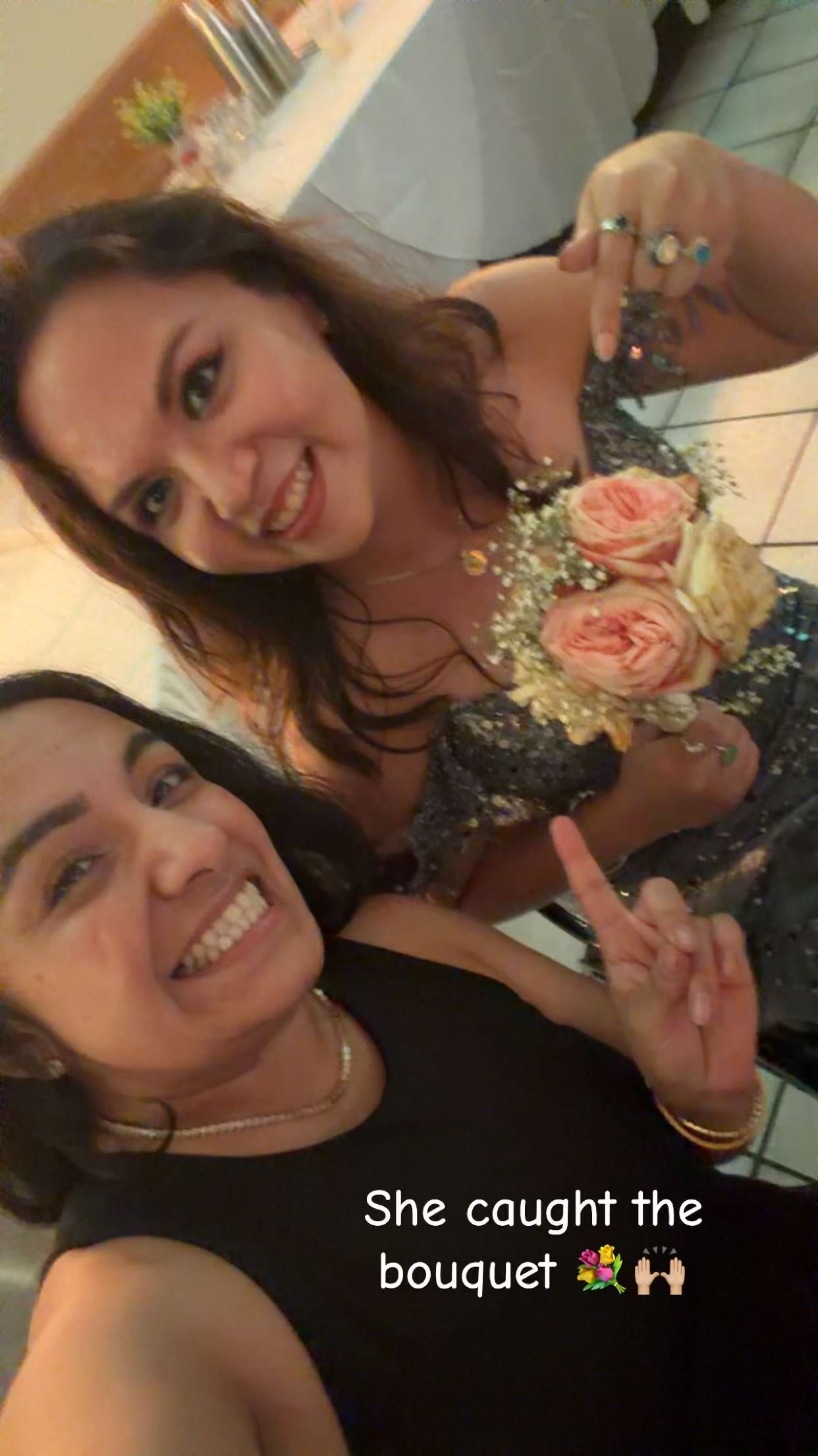Shared wedding photo by Nayeli